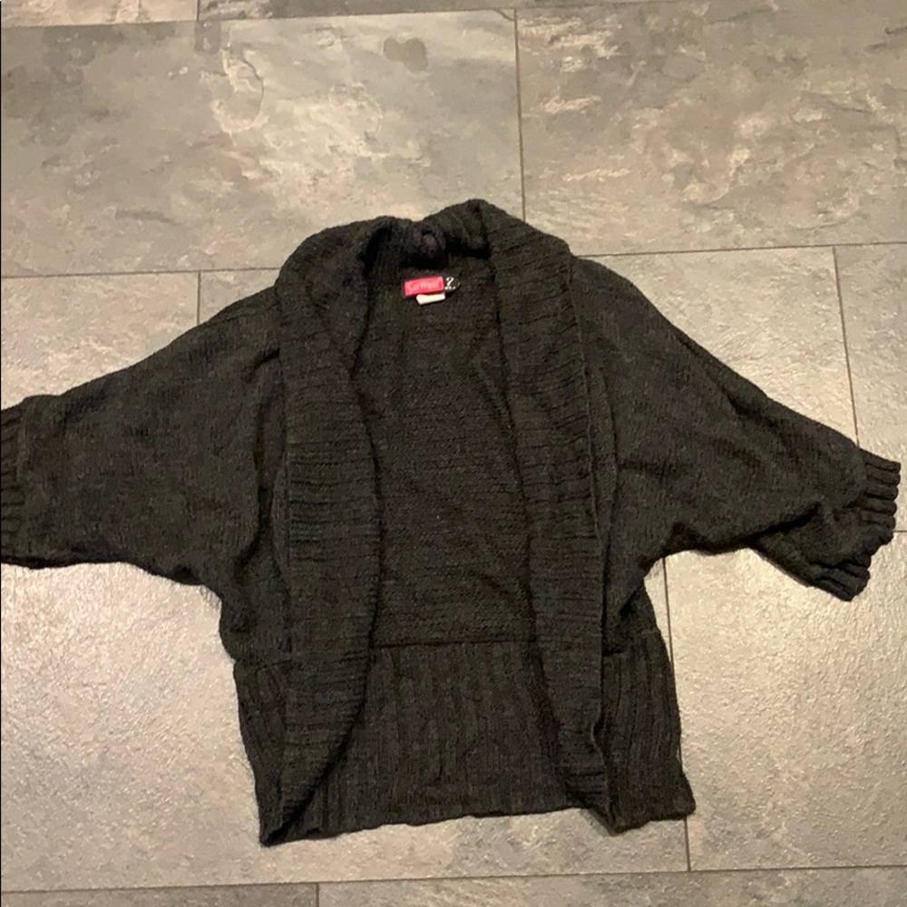 Grey cardigan